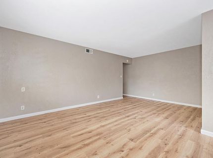 9032 El Cajon Way #4, Unit 4, Sacramento, CA 95826 Photo