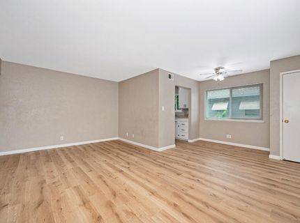 9032 El Cajon Way #4, Unit 4, Sacramento, CA 95826 Photo