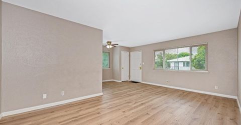 9032 El Cajon Way #4, Unit 4, Sacramento, CA 95826 Photo