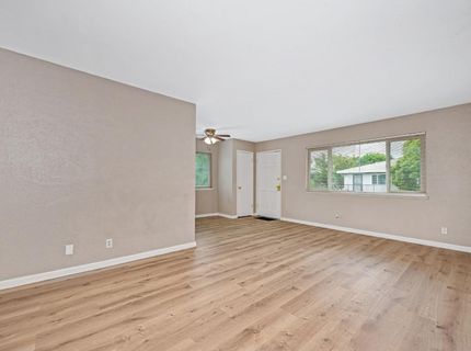 9032 El Cajon Way #4, Unit 4, Sacramento, CA 95826 Photo