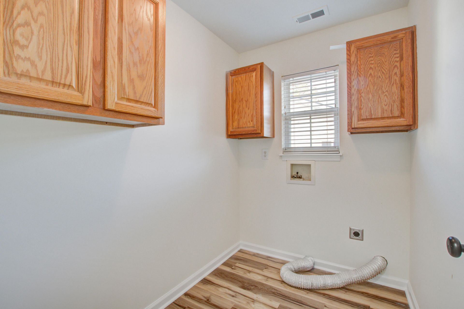 9614 Crosscut Drive Photo 11