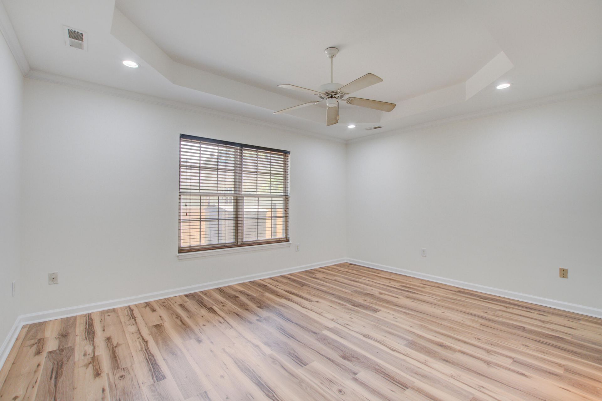 9614 Crosscut Drive Photo 16