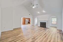 9614 Crosscut Drive photo 4