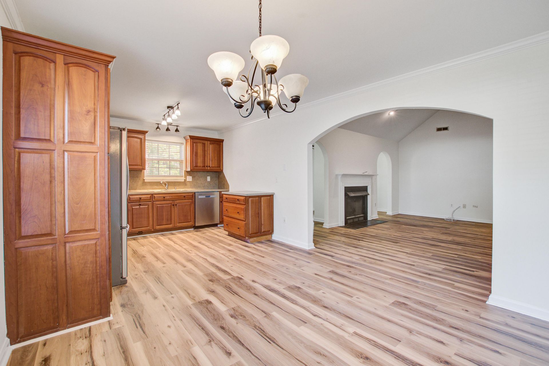 9614 Crosscut Drive Photo 9