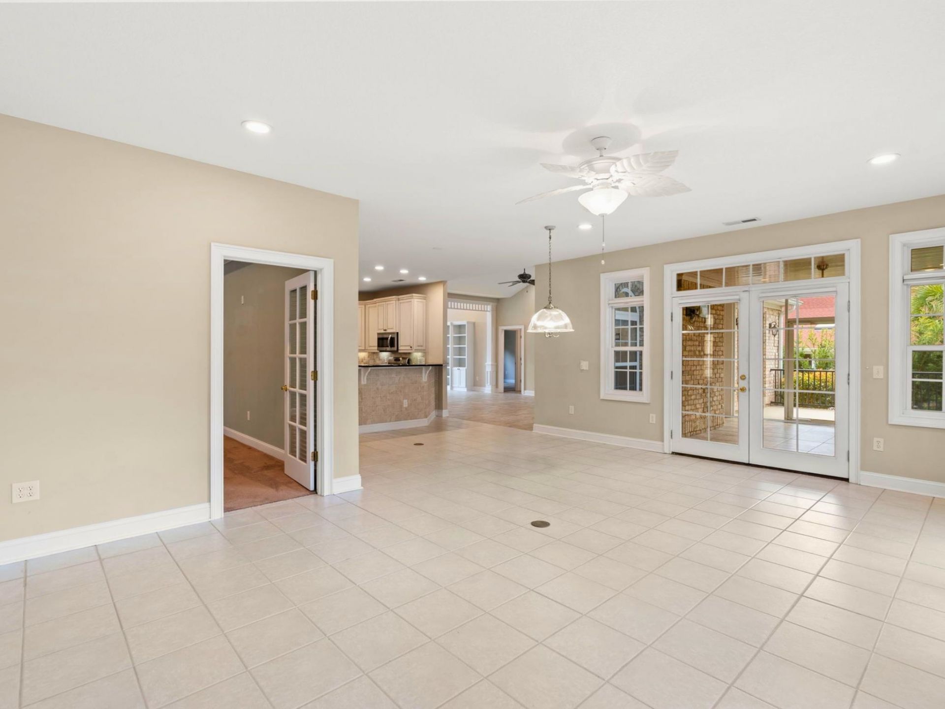 502 Tradewind Ct. Photo 10