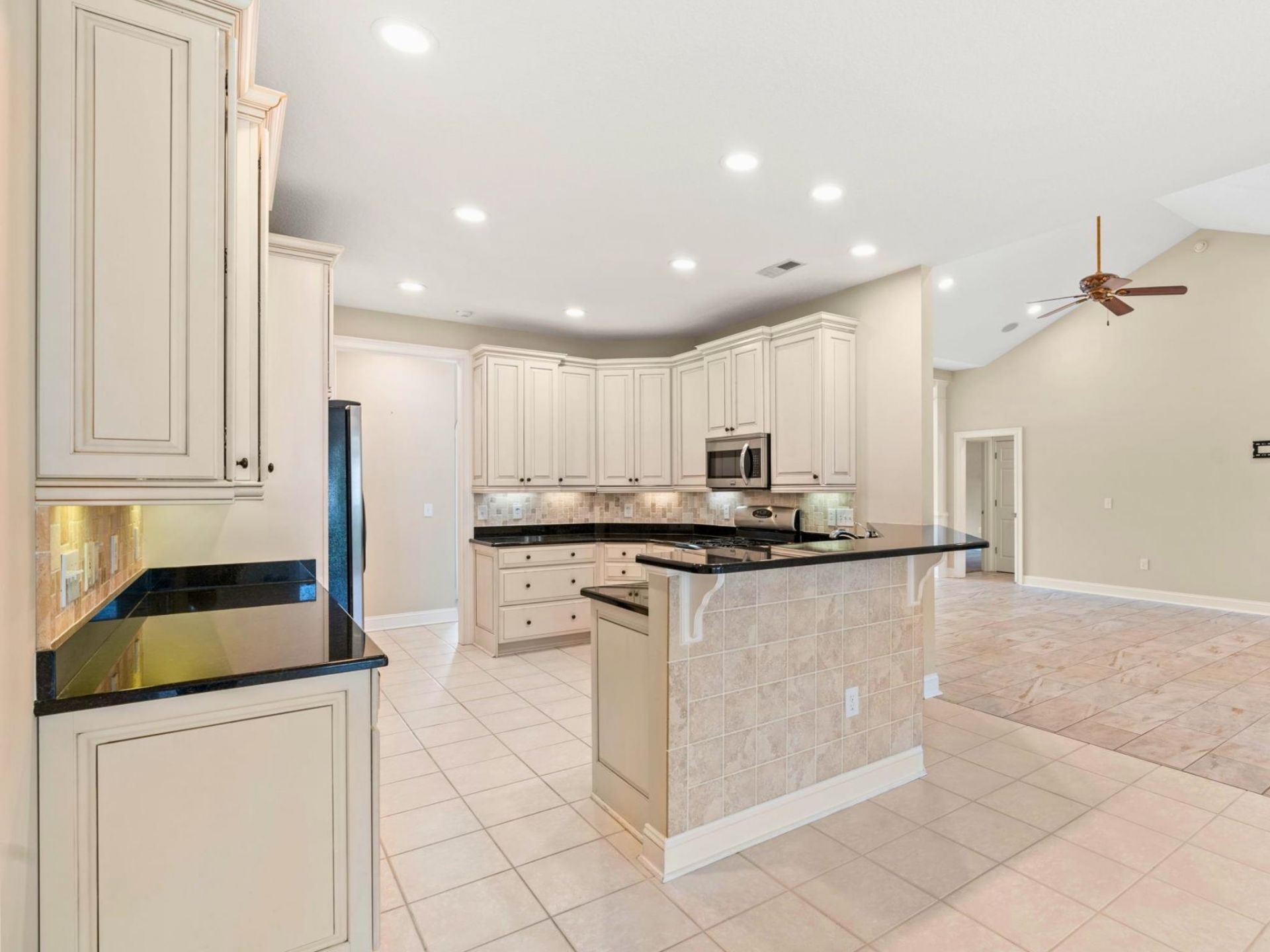 502 Tradewind Ct. Photo 13