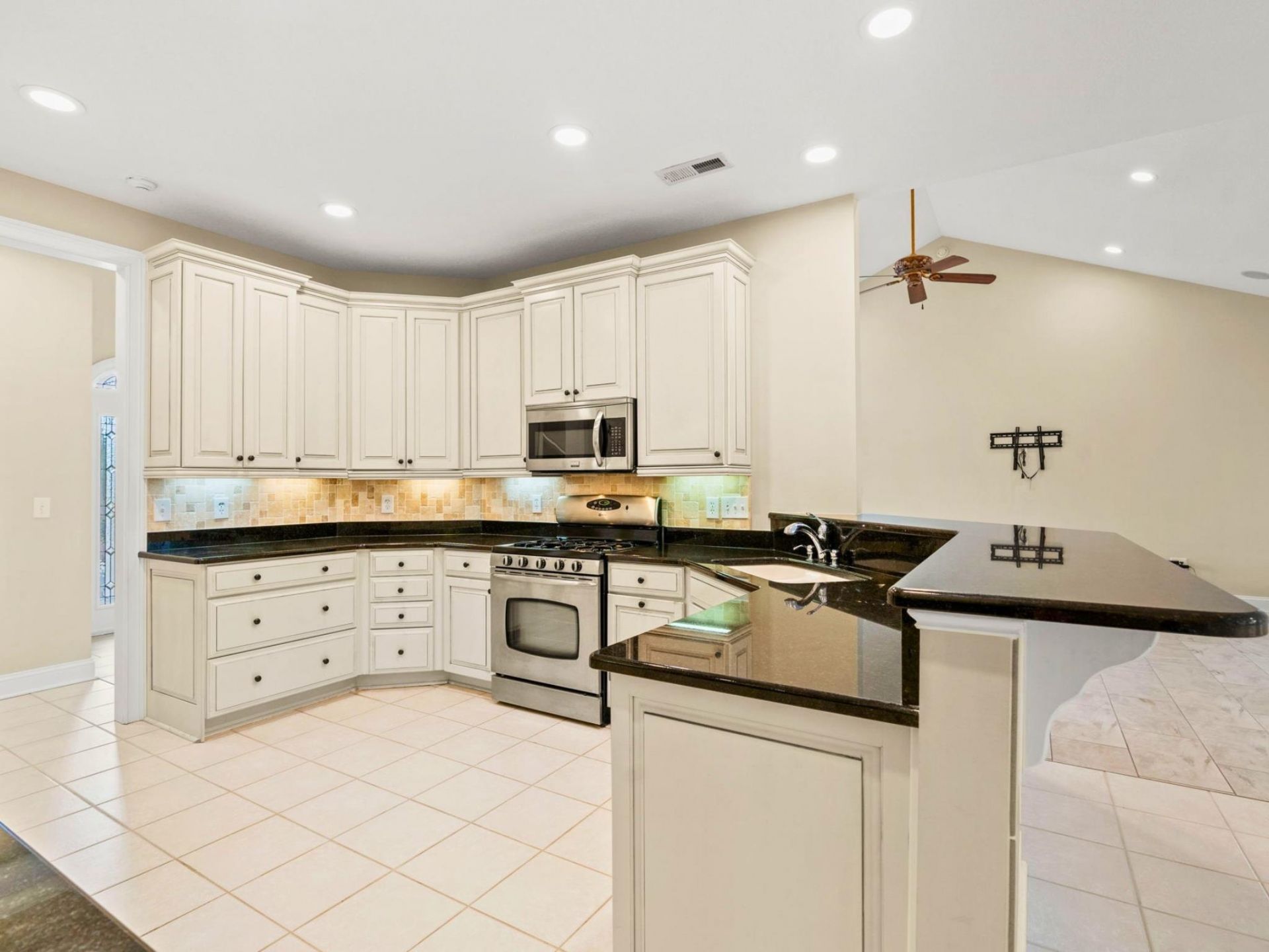 502 Tradewind Ct. Photo 14