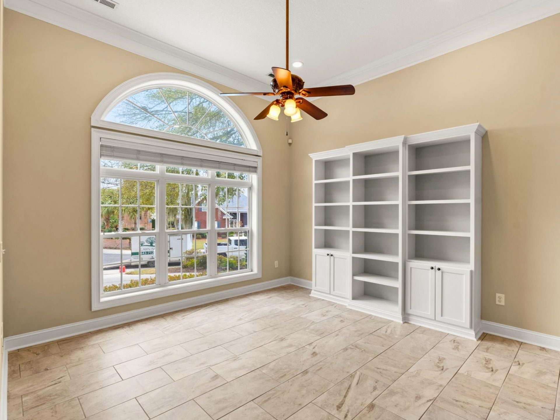 502 Tradewind Ct. Photo 7