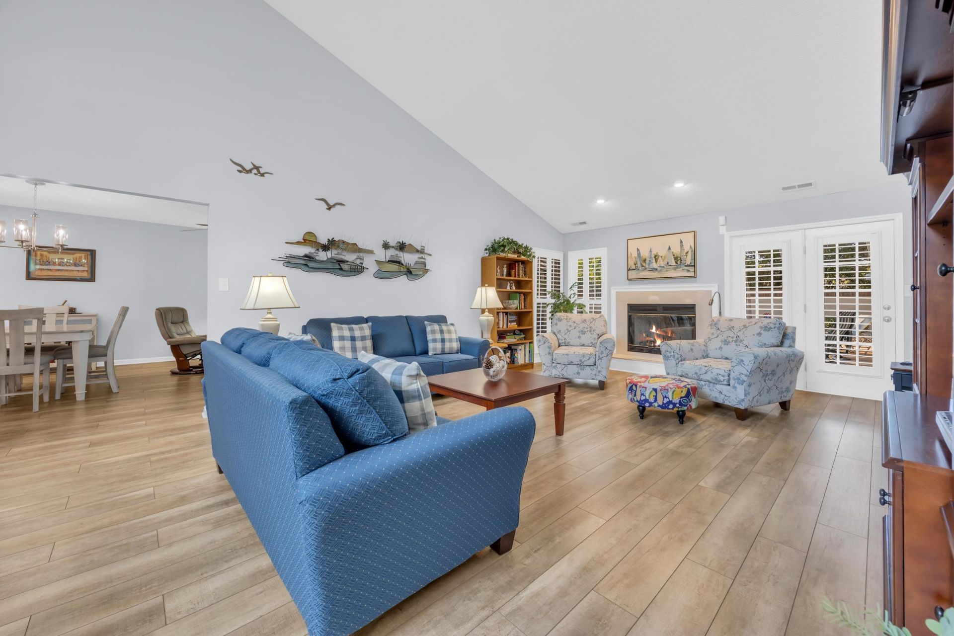 650 Providence Dr.  Photo 8