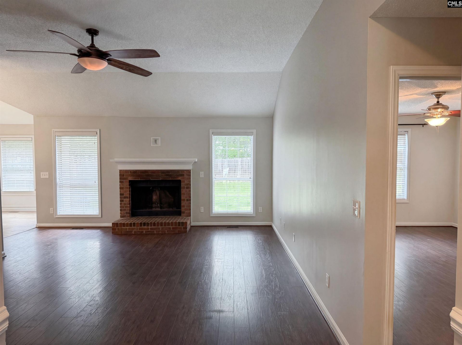 206 Gleneagle Circle Photo 6