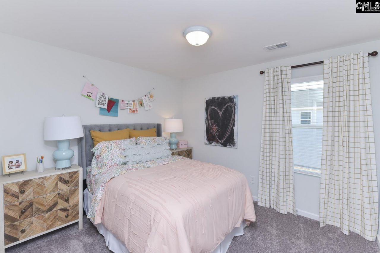 5015 Erwin Court  Photo 8