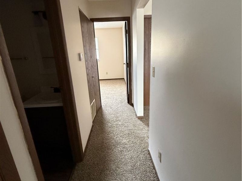 1060 Brandywine Boulevard, Unit H, Zanesville, OH 43701 Photo 9