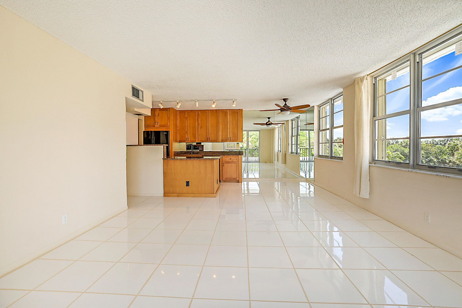 2121 N Ocean Boulevard, Unit 302e, Boca Raton, FL 33431 Photo