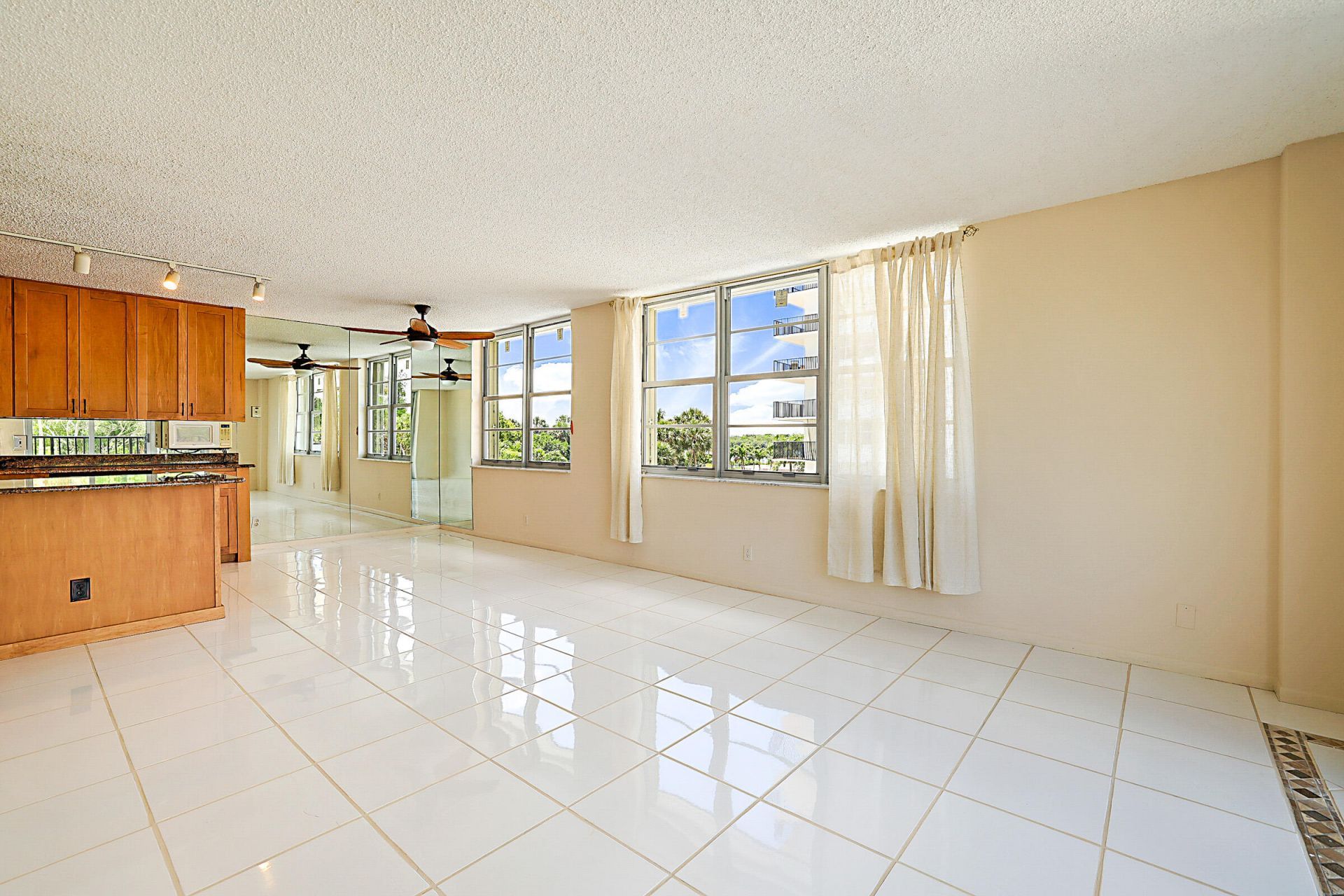 2121 N Ocean Boulevard, Unit 302e, Boca Raton, FL 33431 Photo
