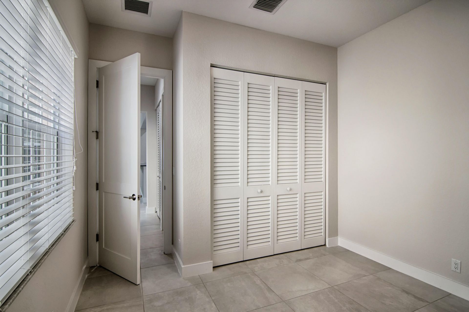 2509 NW 7th Street, Boynton Beach, FL 33426 Photo