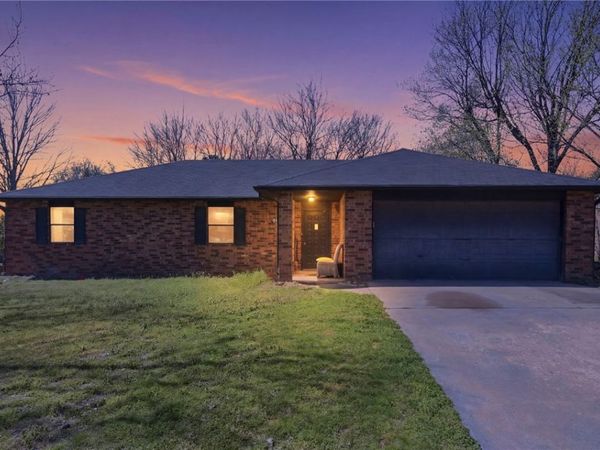 2706 S 43rd Place , Springdale, AR 72762
