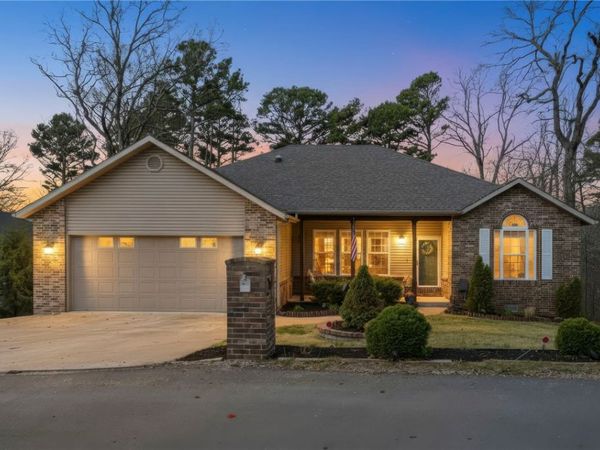 10 Radcliffe Drive , Bella Vista, AR 72714