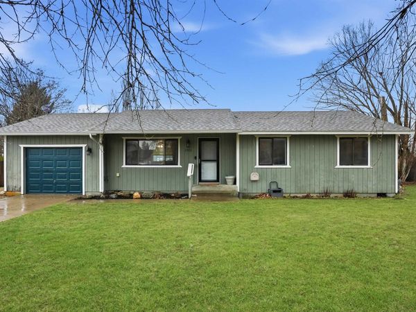 1321 E 4th Ave, Deer Park, WA 99006