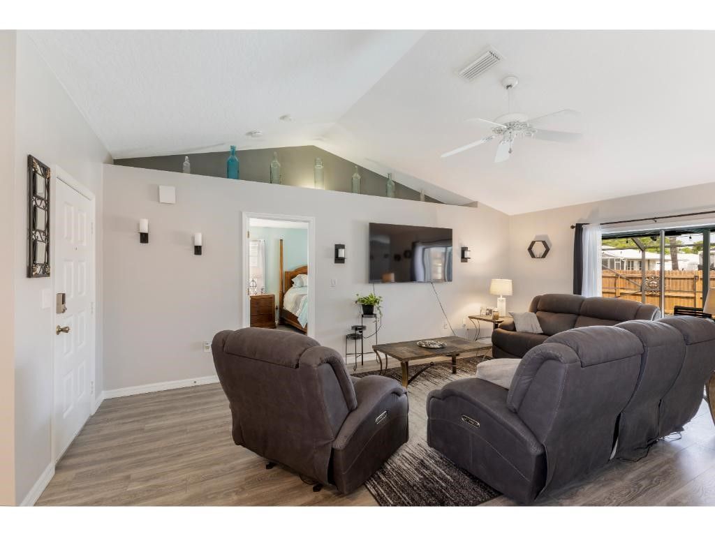 814 Floraland Avenue, Sebastian, FL 32958 Photo