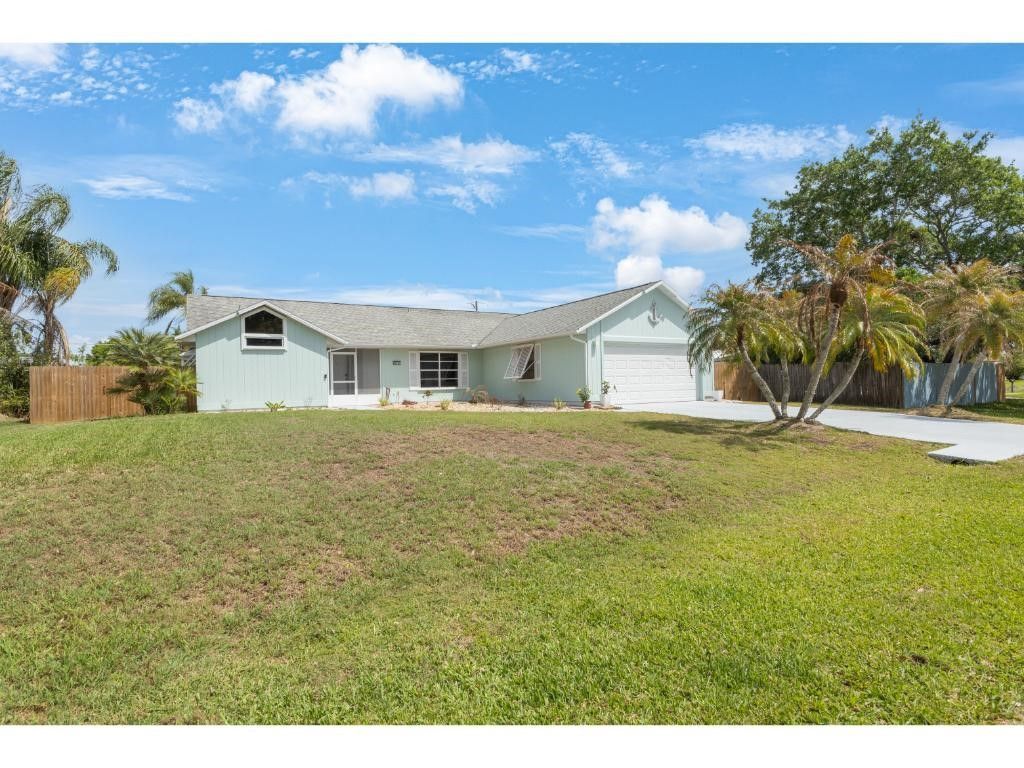 814 Floraland Avenue, Sebastian, FL 32958 Photo