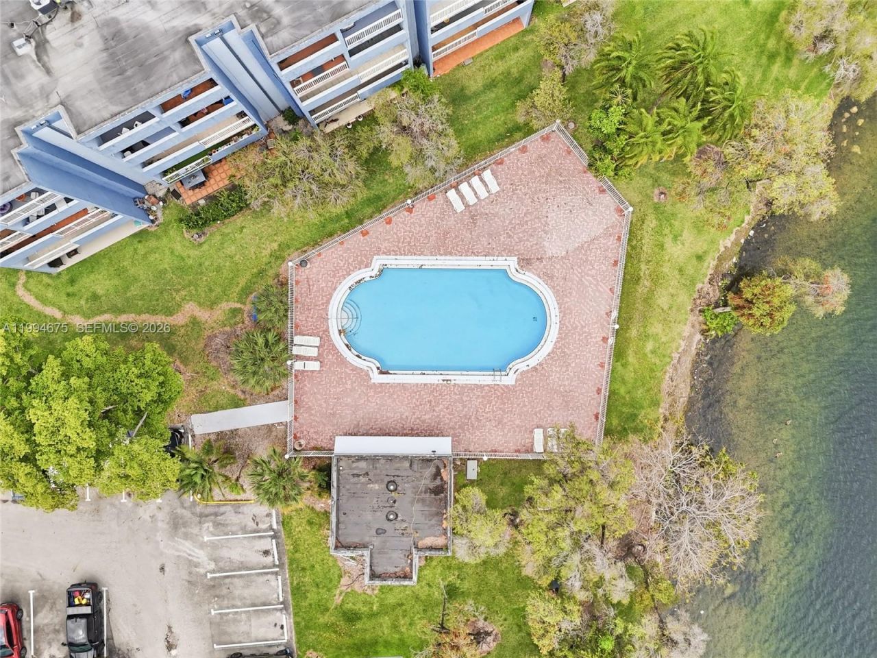 9375 Fontainebleau Blvd , Unit L301, Miami, FL 33172 Photo