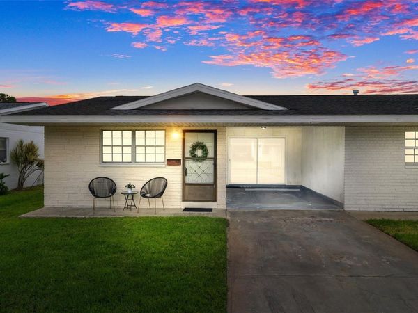 5107 PARK LAKE DRIVE N, PINELLAS PARK, FL 33782