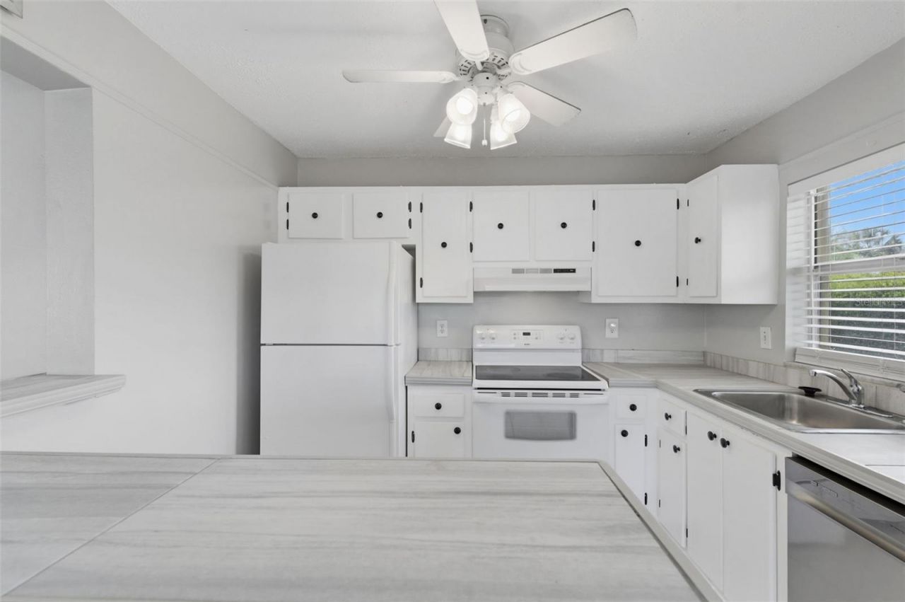 9992 86th Street, Seminole, FL 33777 Photo