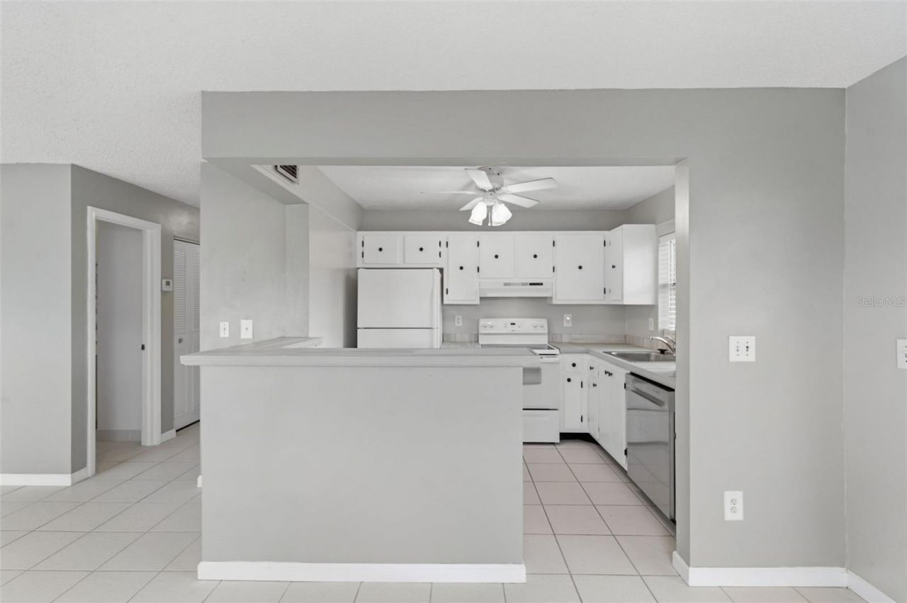 9992 86th Street, Seminole, FL 33777 Photo