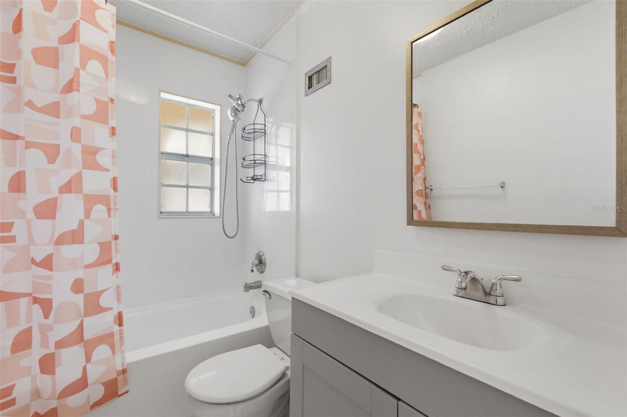 9992 86th Street, Seminole, FL 33777 Photo