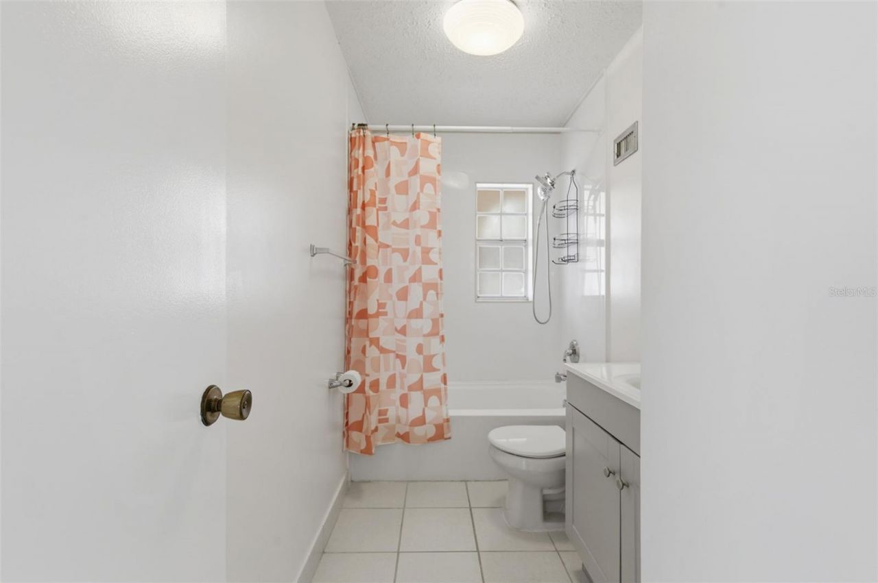 9992 86th Street, Seminole, FL 33777 Photo