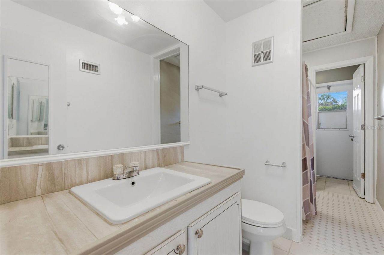 9992 86th Street, Seminole, FL 33777 Photo