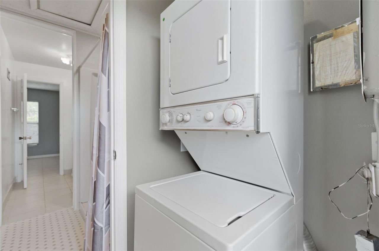 9992 86th Street, Seminole, FL 33777 Photo