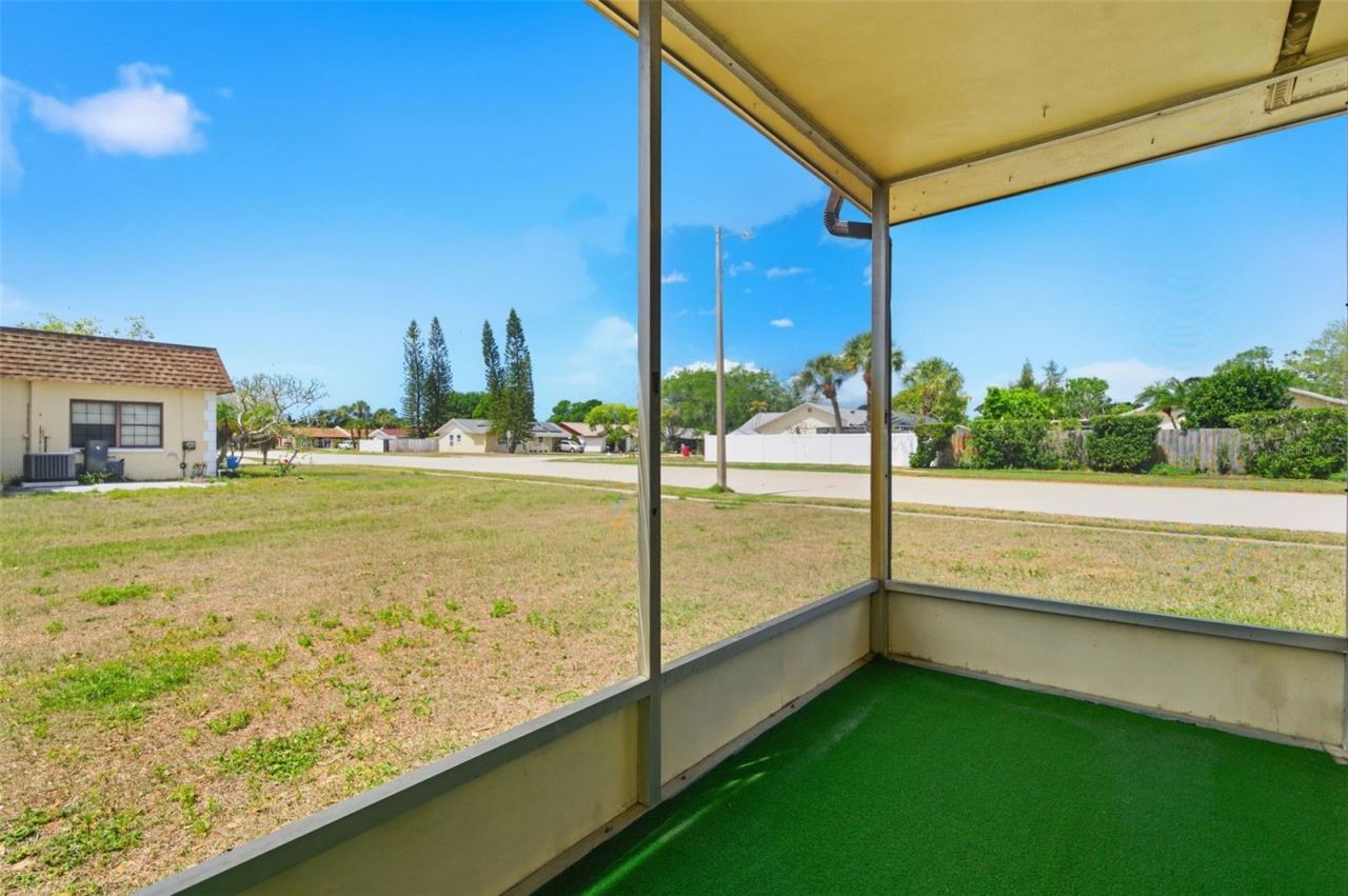 9992 86th Street, Seminole, FL 33777 Photo