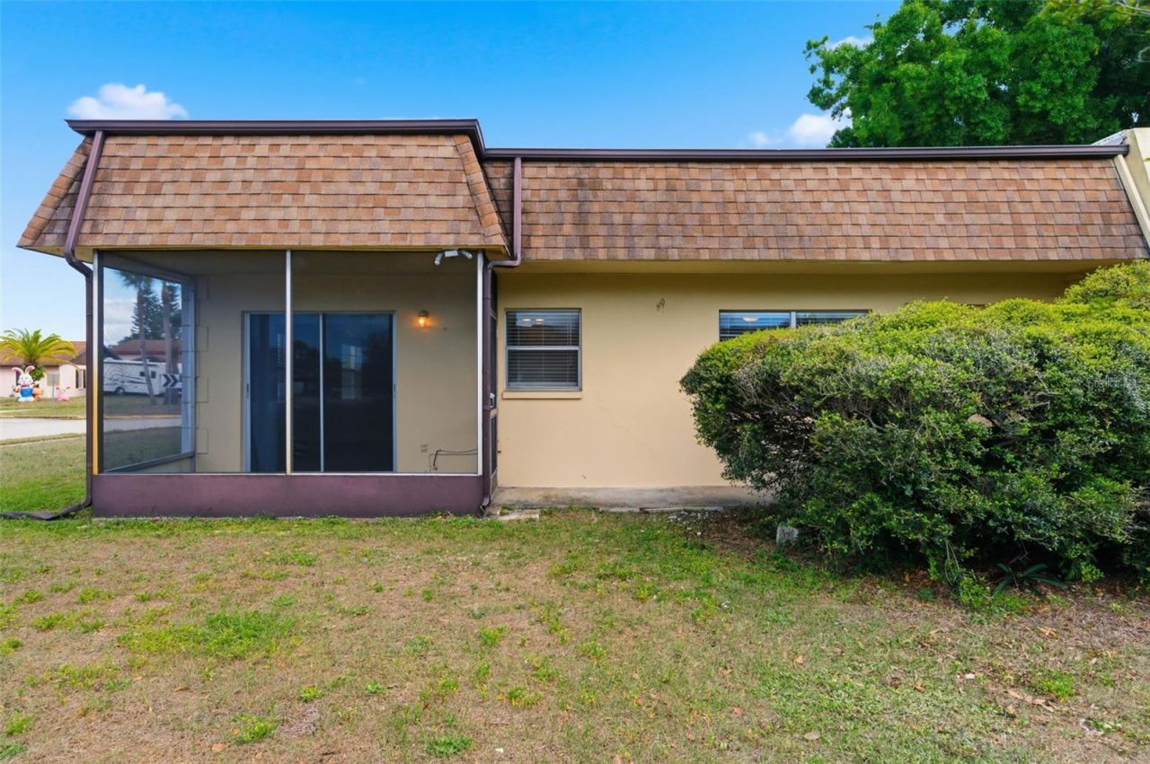 9992 86th Street, Seminole, FL 33777 Photo