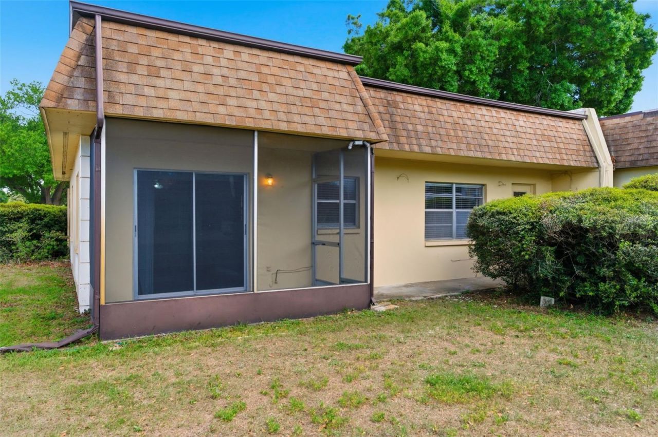 9992 86th Street, Seminole, FL 33777 Photo