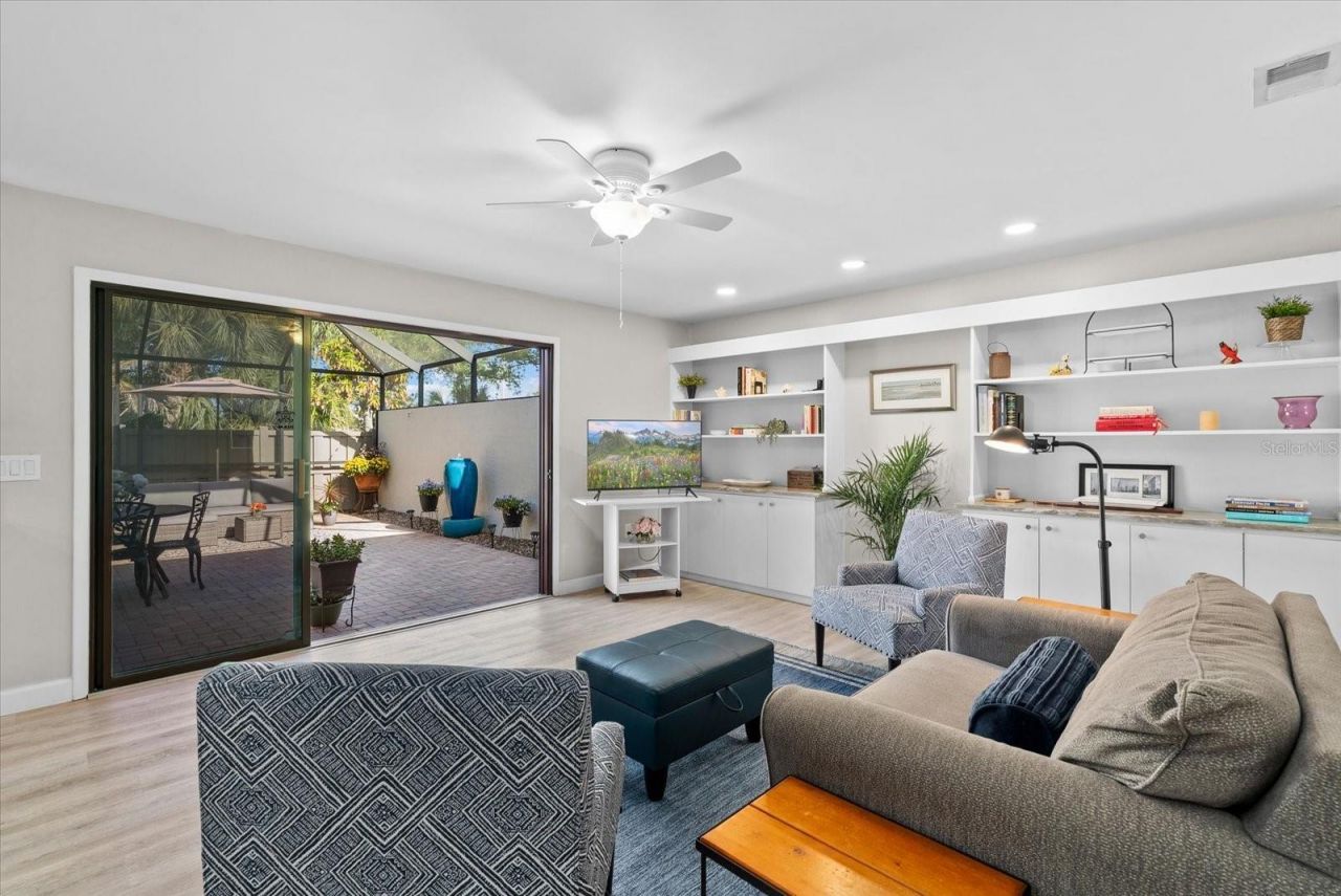 6304 Sun Eagle Lane, Unit 19B, Bradenton, FL 34210 Photo