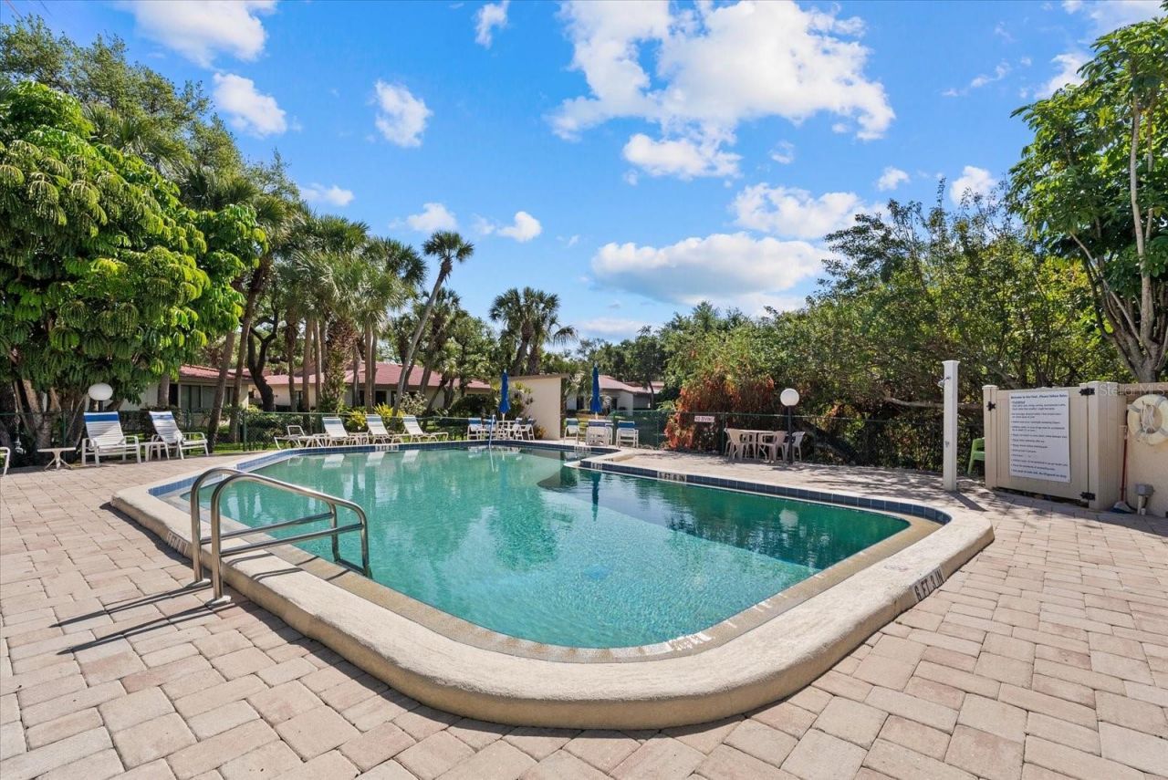 6304 Sun Eagle Lane, Unit 19B, Bradenton, FL 34210 Photo