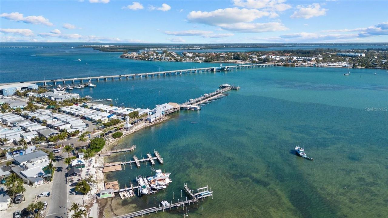 6304 Sun Eagle Lane, Unit 19B, Bradenton, FL 34210 Photo