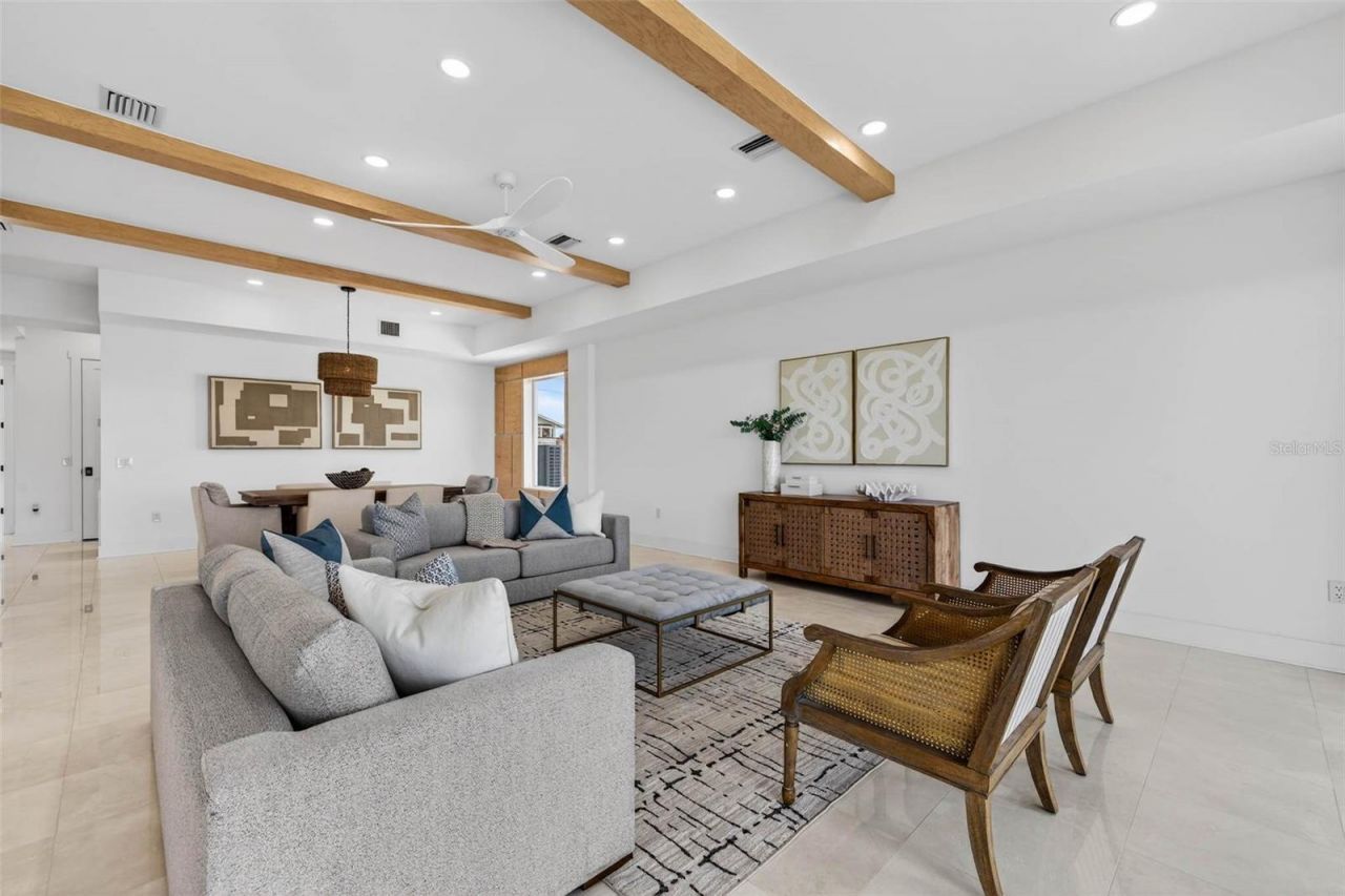 10201 Gulf Boulevard, Treasure Island, FL 33706 Photo