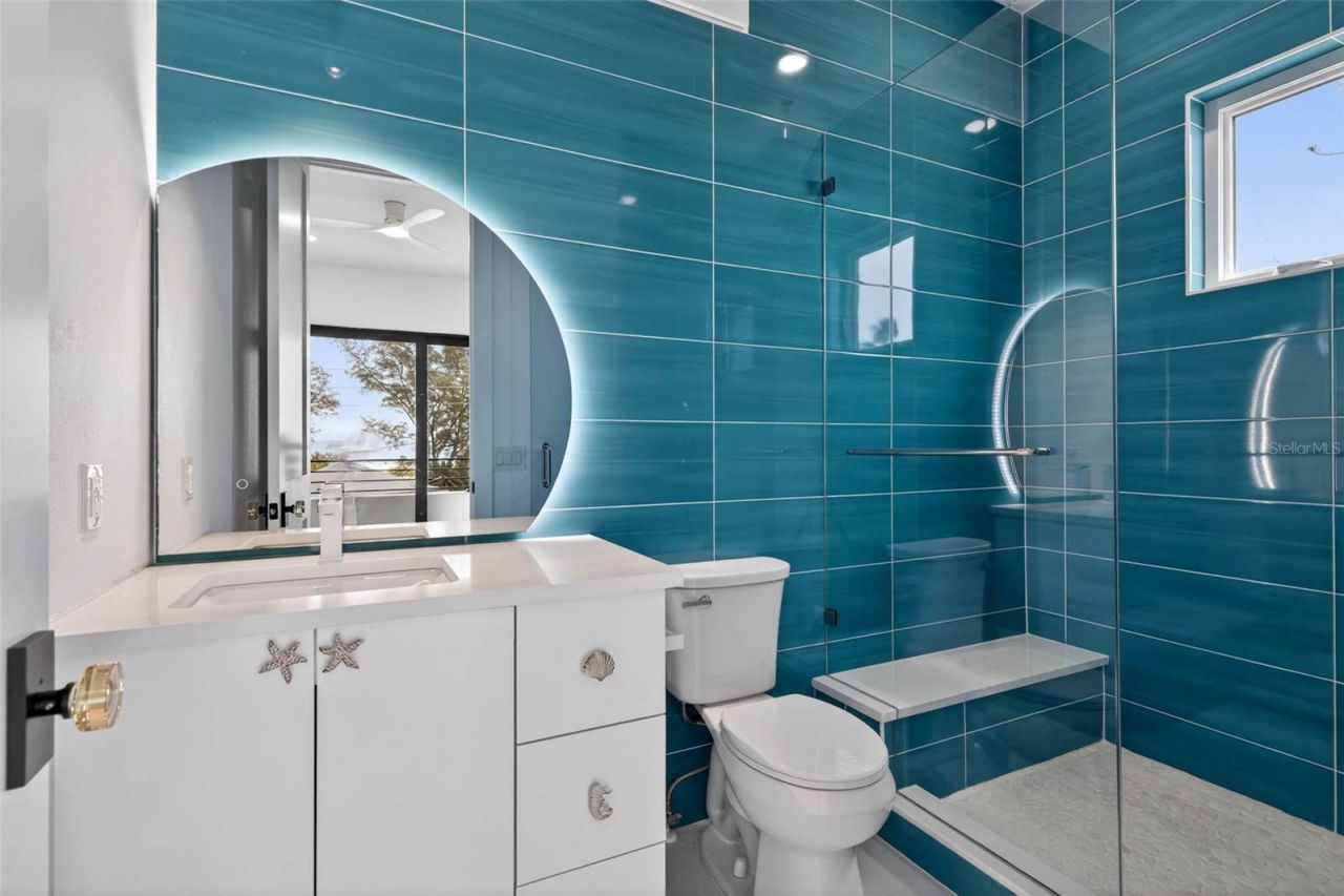 10201 Gulf Boulevard, Treasure Island, FL 33706 Photo