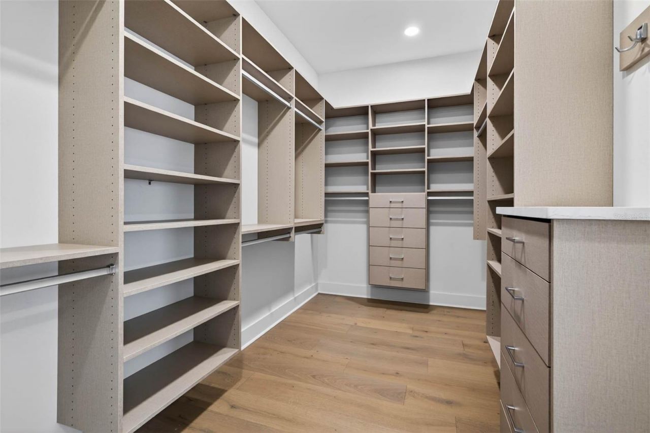 10201 Gulf Boulevard, Treasure Island, FL 33706 Photo