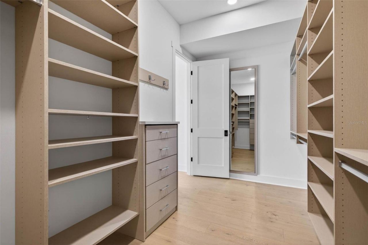 10201 Gulf Boulevard, Treasure Island, FL 33706 Photo