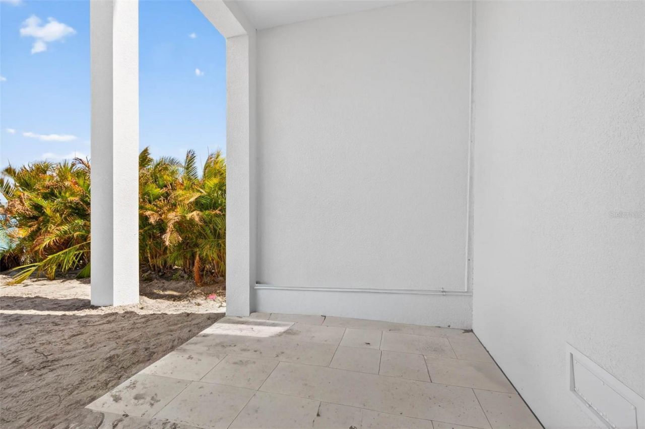 10201 Gulf Boulevard, Treasure Island, FL 33706 Photo