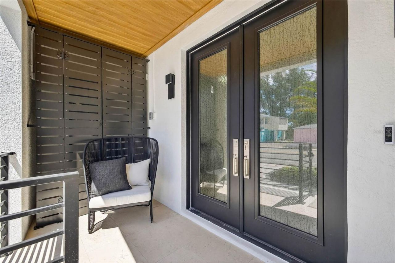 10201 Gulf Boulevard, Treasure Island, FL 33706 Photo