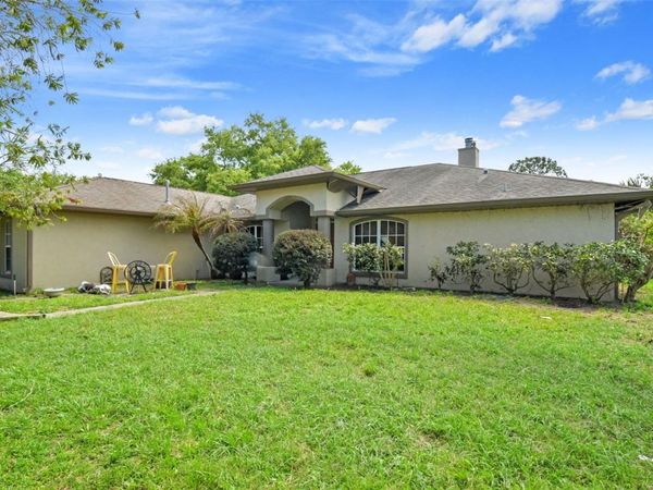 2700 WACCASSA STREET , GENEVA, FL 32732