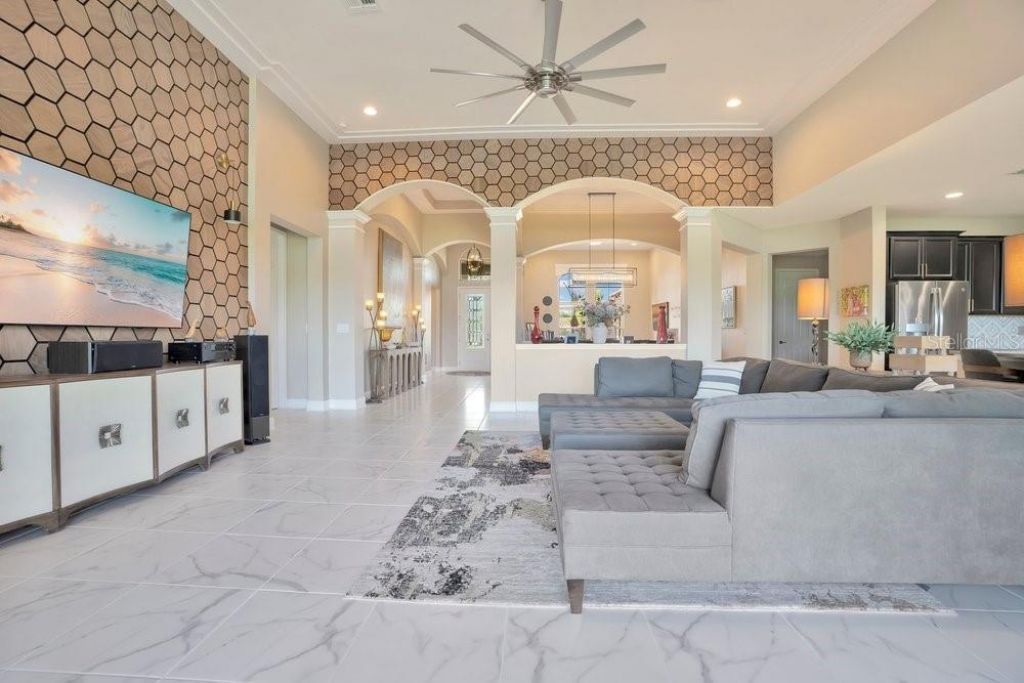 805 Riviera Bella Drive , Debary, FL 32713 Photo