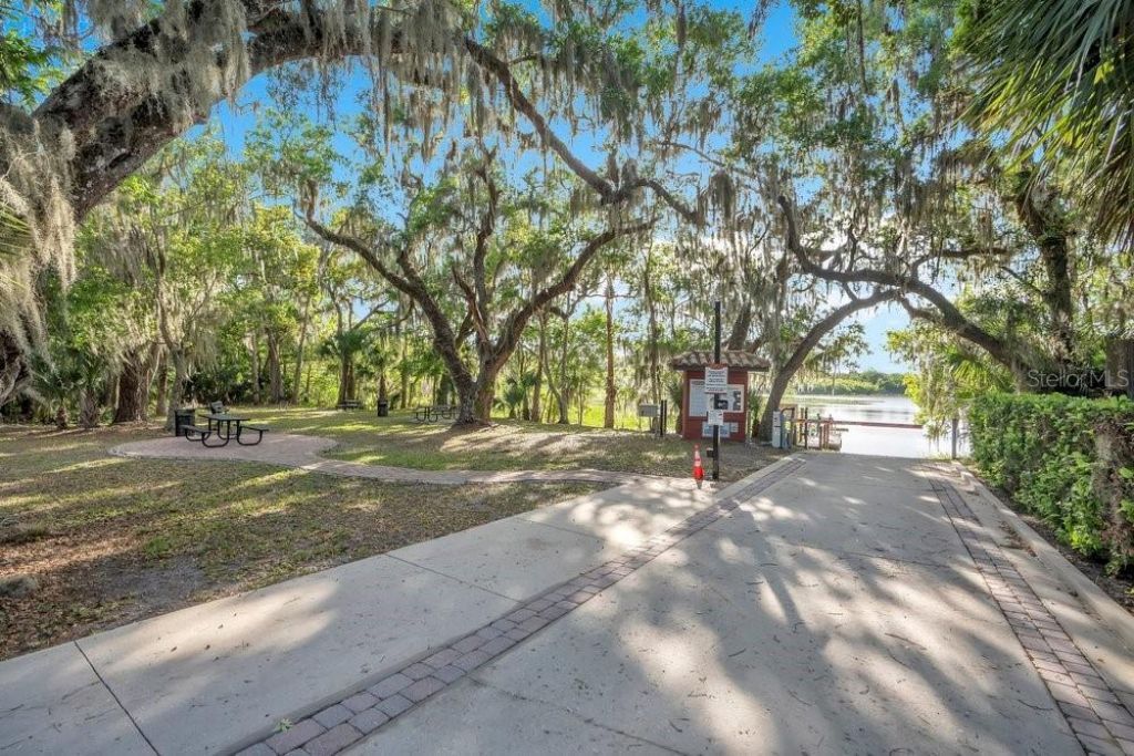 805 Riviera Bella Drive , Debary, FL 32713 Photo