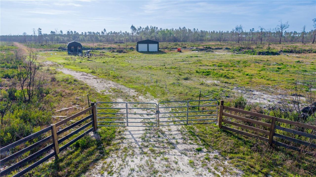 19977 NE 83rd Way , Gainesville, FL 32609 Photo