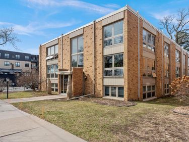 4236 Upton Avenue S, Unit 303, Minneapolis, MN 55410