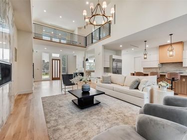 6411 Royal Lane, Dallas, TX 75230